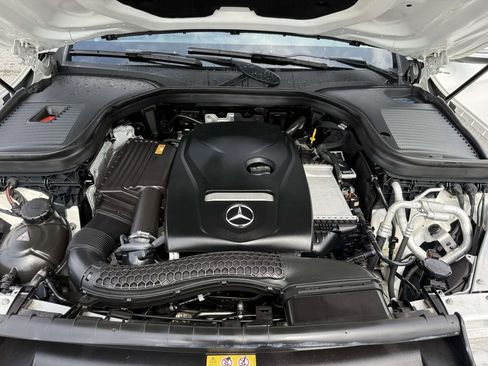 Used 2017 Mercedes-Benz GLC 300 4MATIC image 27