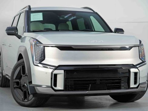 Used 2024 Kia EV9 GT-Line image 4