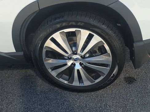 Used 2022 Subaru Ascent Touring AWD/4WD image 11