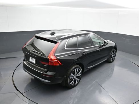Used 2022 Volvo XC60 B5 Inscription w/ Advanced Package image 40