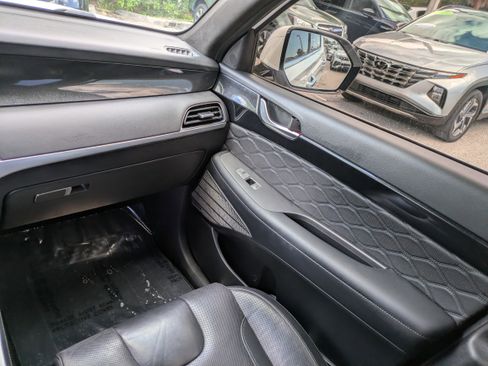 Used 2020 Hyundai Palisade Limited FWD image 17