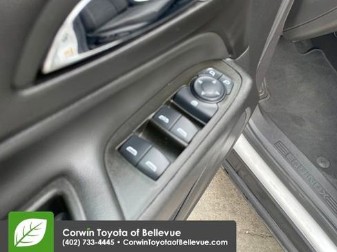 Used 2024 Chevrolet Equinox LT image 11