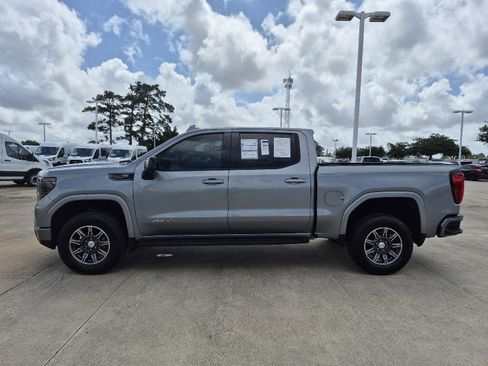 Used 2024 GMC Sierra 1500 AT4 w/ Technology Package AWD/4WD image 19