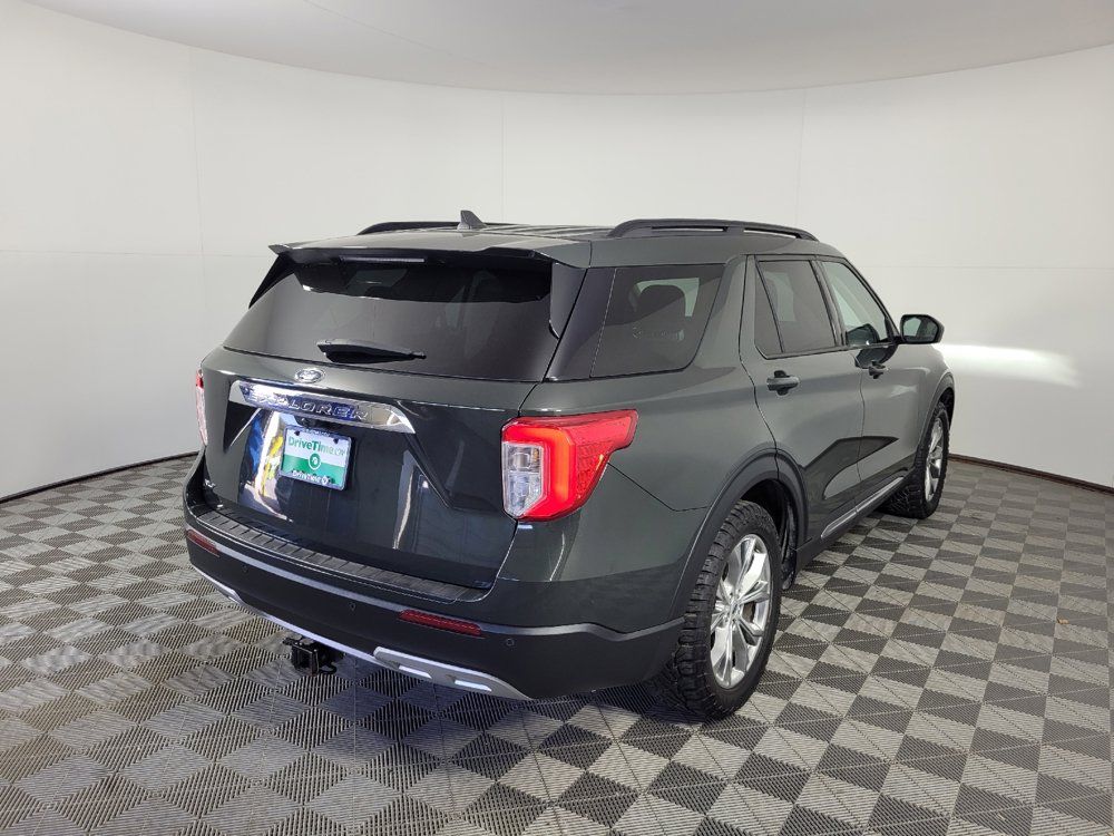 Used 2022 Ford Explorer XLT w/ Equipment Group 202A RWD image 10