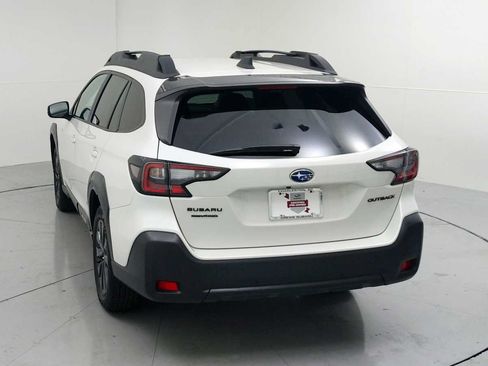 Certified 2025 Subaru Outback Onyx Edition AWD/4WD image 8