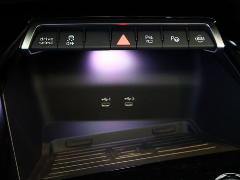 New 2025 Audi RS 3 image 4