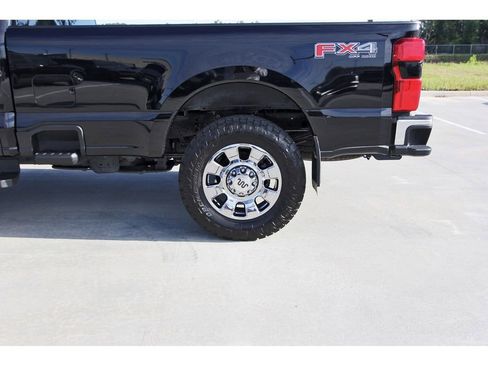 Certified 2023 Ford F250 Lariat image 33