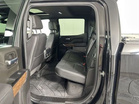 Used 2022 Chevrolet Silverado 1500 High Country w/ Technology Package AWD/4WD image 28