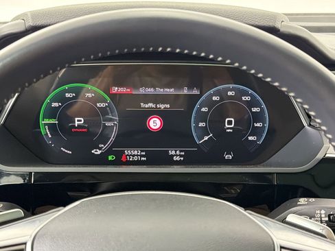 Used 2021 Audi e-tron Prestige w/ Prestige Package AWD/4WD image 21