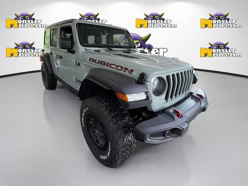 Used 2023 Jeep Wrangler Unlimited Rubicon w/ Xtreme Recon 35" Tire Package AWD/4WD image 3