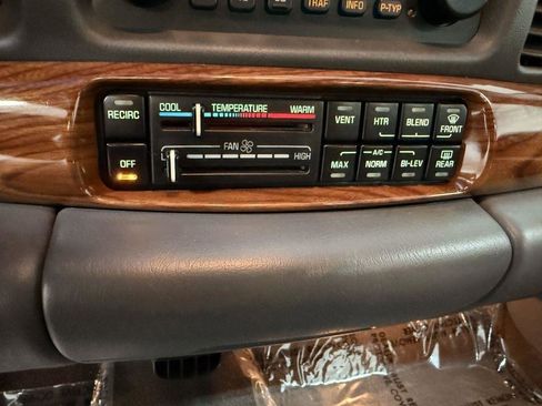 Used 2003 Buick Le Sabre Custom FWD image 21