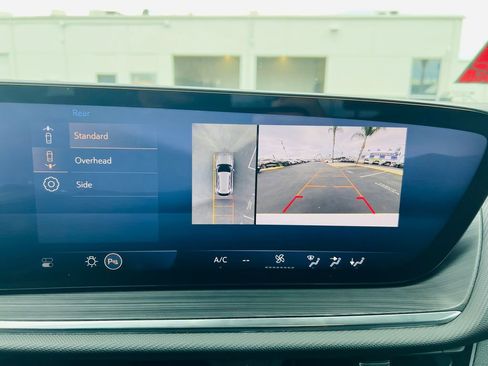 Used 2025 Buick Envision Preferred image 25