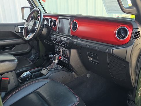 Used 2021 Jeep Wrangler Unlimited Rubicon image 41