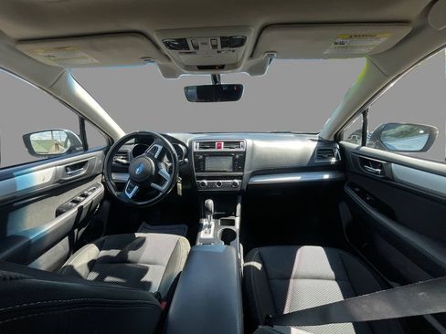 Used 2017 Subaru Outback 2.5i Premium AWD/4WD image 9
