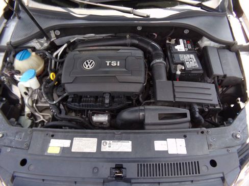 Used 2014 Volkswagen Passat 1.8T SE FWD image 38