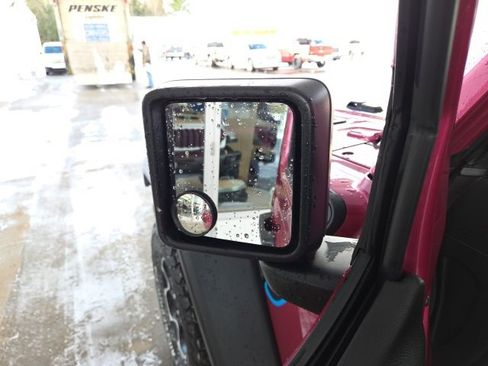 Used 2022 Jeep Wrangler Unlimited Rubicon 4xe w/ Dual Top Group image 40