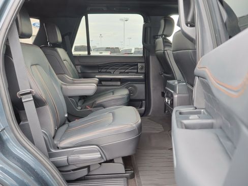Certified 2023 Ford Expedition Platinum image 34