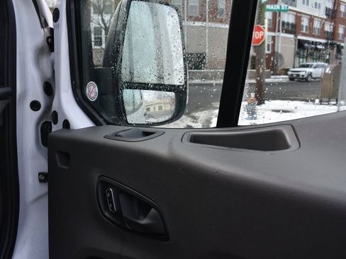 Used 2023 Ford Transit 350 XLT image 21