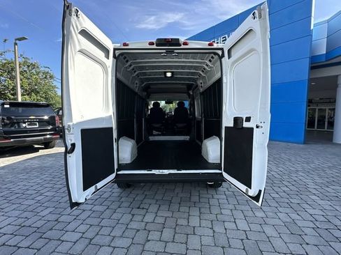 Used 2025 RAM ProMaster 2500 w/ Convenience Group FWD image 37
