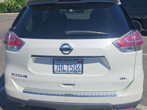 Used 2015 Nissan Rogue SL w/ SL Premium Package FWD image 8