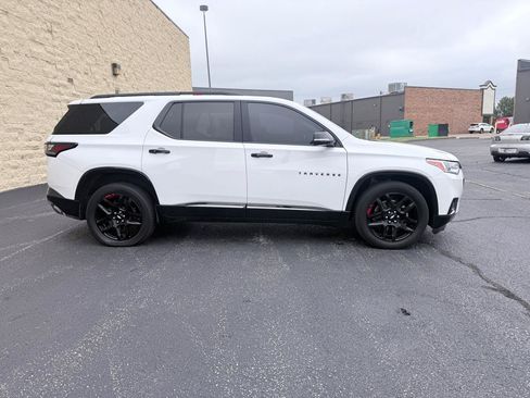 Used 2019 Chevrolet Traverse Premier w/ Redline Edition AWD/4WD image 6