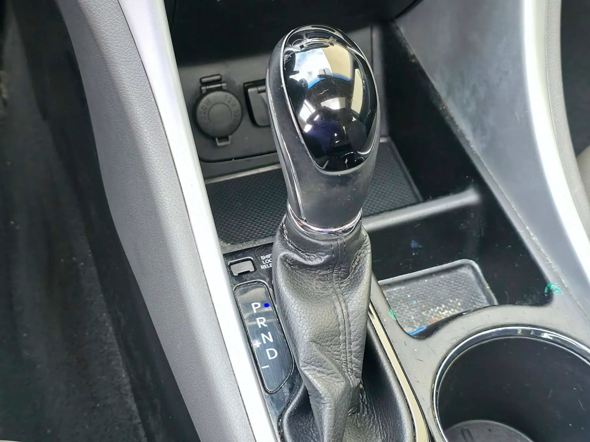 Used 2014 Hyundai Sonata Limited FWD image 25