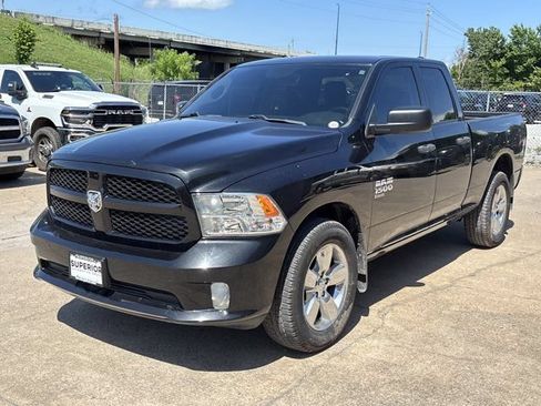 Used 2019 RAM 1500 Express w/ Express Value Package AWD/4WD image 8