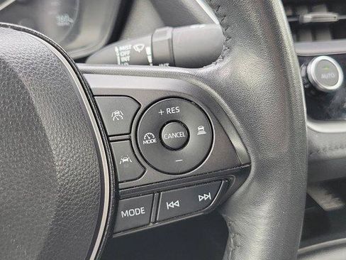 Used 2024 Toyota Corolla SE w/ SE Premium Package FWD image 24