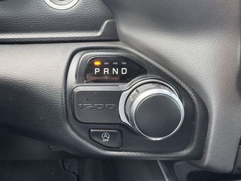 Used 2020 RAM 1500 Lone Star RWD image 13