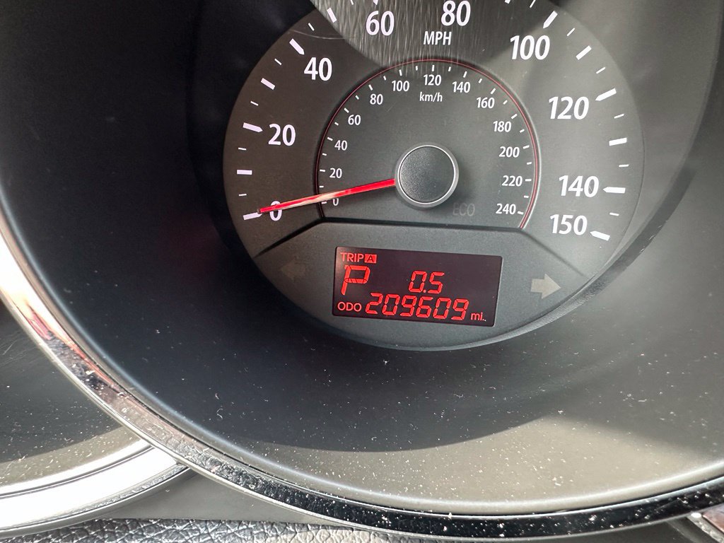 Used 2013 Kia Sorento LX w/ Convenience Pkg FWD image 10