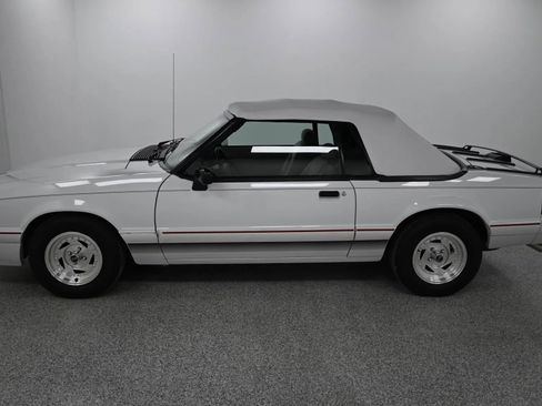 Used 1992 Ford Mustang LX image 2