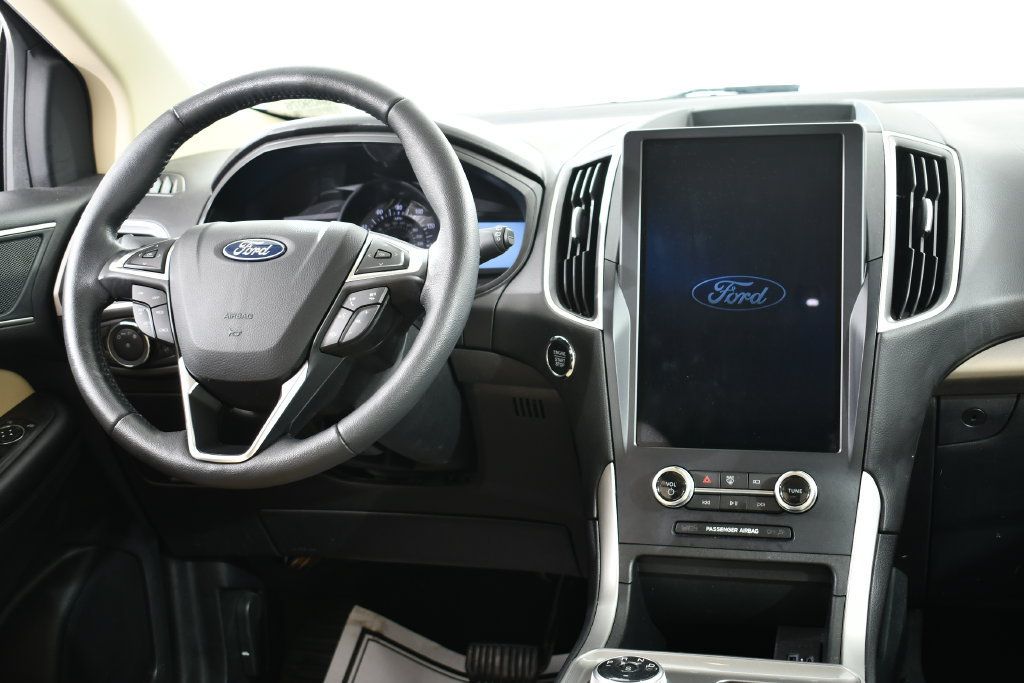 Used 2024 Ford Edge SEL w/ Convenience Package AWD/4WD image 8