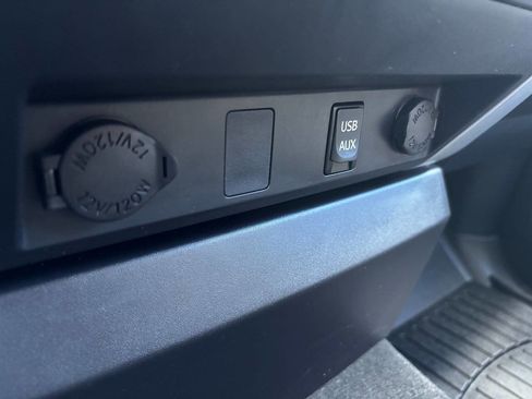 Used 2014 Toyota Tundra SR5 image 30