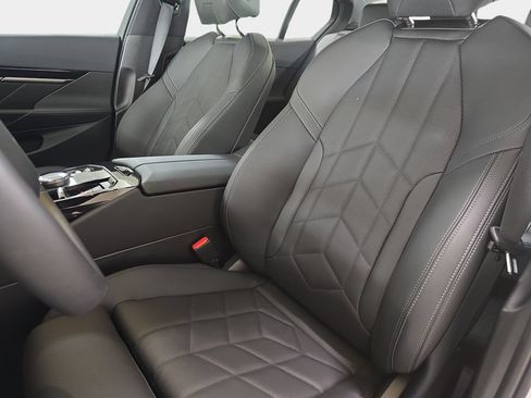 Used 2026 BMW 530i RWD image 17