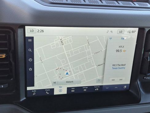 Used 2022 Ford Bronco Badlands image 25