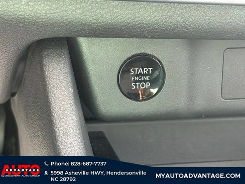 Used 2024 Nissan Rogue S AWD/4WD image 10