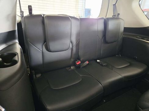 Used 2024 Nissan Armada SL w/ Captain's Chairs Package image 13