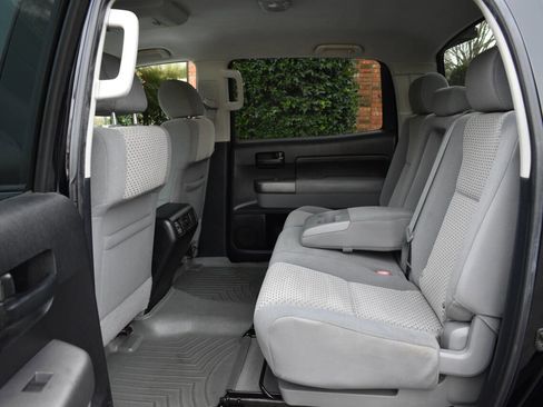 Used 2010 Toyota Tundra Grade 4x2 4dr CrewMax Cab Pick image 10