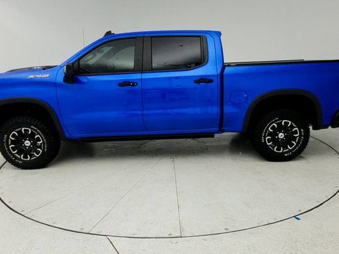 Used 2025 Chevrolet Silverado 1500 ZR2 w/ Technology Package AWD/4WD image 5