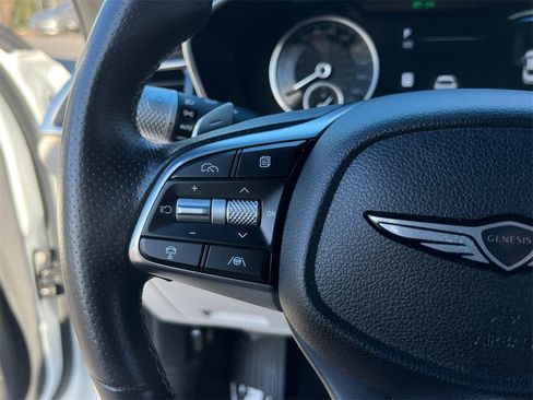 Used 2024 Genesis G70 2.5T image 31