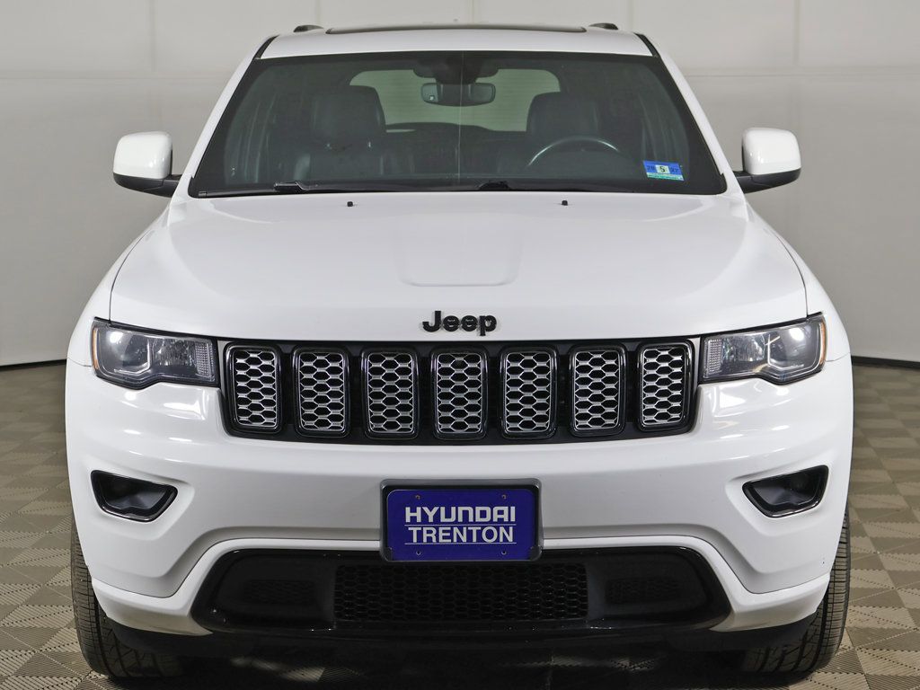 Used 2020 Jeep Grand Cherokee Altitude AWD/4WD image 11