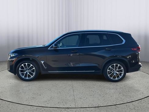 Used 2025 BMW X5 xDrive40i AWD/4WD image 2