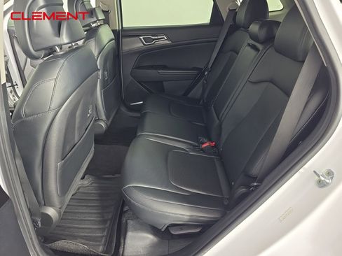 Used 2023 Kia Sportage EX image 27