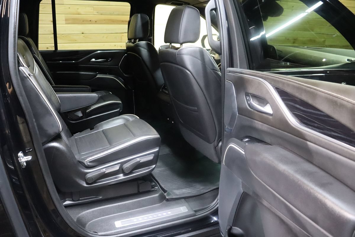Used 2024 Cadillac Escalade ESV Sport w/ LPO, ONYX Package AWD/4WD image 73