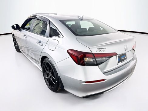 Used 2025 Honda Civic Sport image 6
