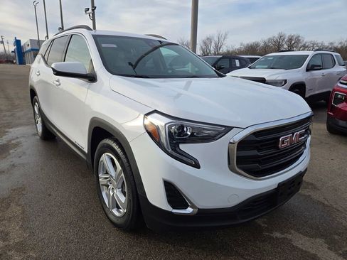 Used 2020 GMC Terrain SLE w/ Driver Convenience Package image 1