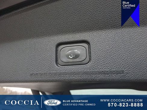 Certified 2017 Ford Explorer XLT w/ Equipment Group 202A image 31