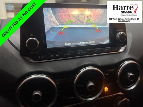 Certified 2022 Nissan Sentra S image 10