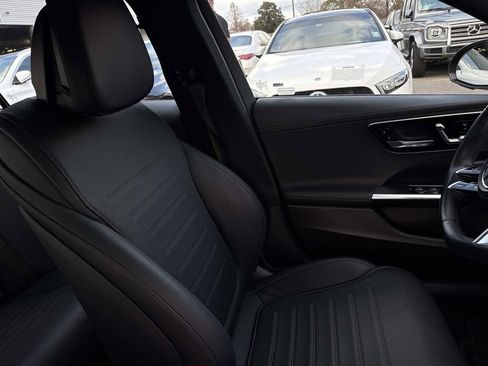 Used 2024 Mercedes-Benz C 300 Sedan image 11