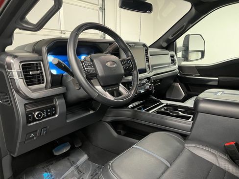 Used 2025 Ford F350 Platinum AWD/4WD image 20